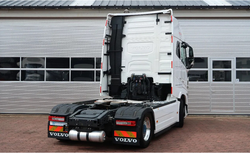Volvo FH 540 FULL AIR/ RETARDER/ ALCOA/ 2X TANK/ LEDER - Tractor unit: picture 4 Volvo FH 540 FULL AIR/ RETARDER/ ALCOA/ 2X TANK/ LEDER - Tractor unit: picture 4