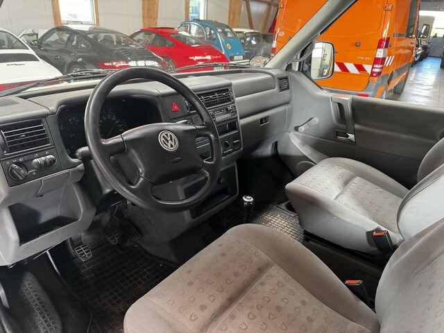 VW T4 Caravelle 2.5 TDI Syncro Sperre 1. Hand! - Car: picture 4 VW T4 Caravelle 2.5 TDI Syncro Sperre 1. Hand! - Car: picture 4