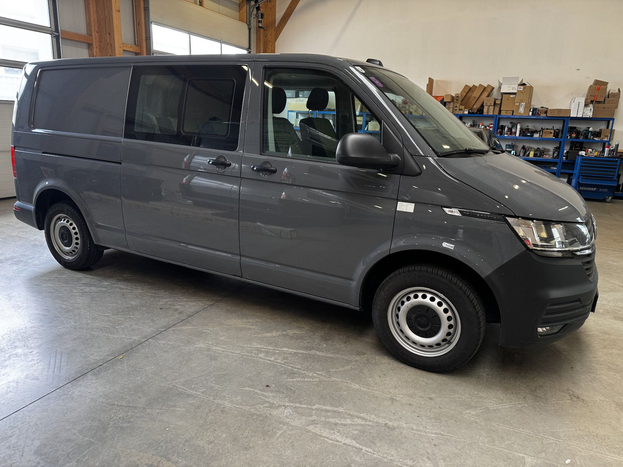 Volkswagen T6.1 lang 5-Sitzer 2.0 TDI 4Motion - Car: picture 5 Volkswagen T6.1 lang 5-Sitzer 2.0 TDI 4Motion - Car: picture 5