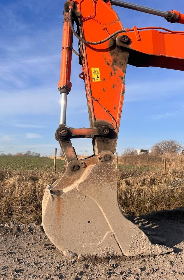 Hitachi ZX 690 LC H-6 - Crawler excavator: picture 3 Hitachi ZX 690 LC H-6 - Crawler excavator: picture 3