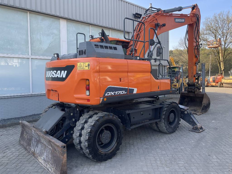 Doosan DX170W-5 - Wheel excavator: picture 5 Doosan DX170W-5 - Wheel excavator: picture 5