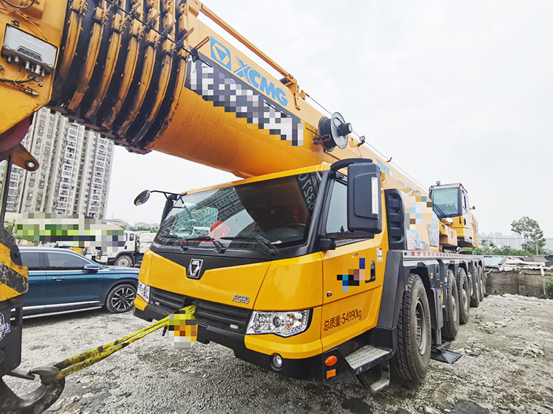 Xcmg 2024 used XCA130L8C_1 Hydraulic retraction all terrain crane - Construction machinery: picture 3 Xcmg 2024 used XCA130L8C_1 Hydraulic retraction all terrain crane - Construction machinery: picture 3