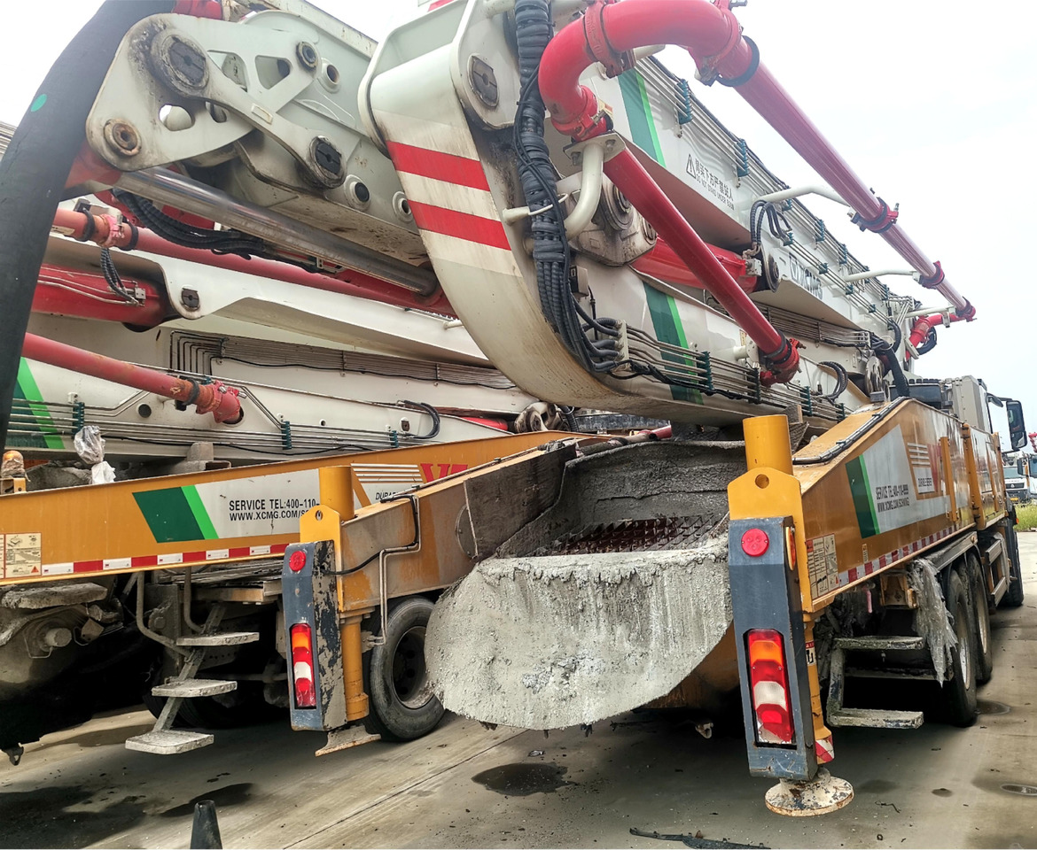 XCMG Official HB52V Used Mobile Concrete Pump 52m Truck Mounted Concrete Pump Price - Concrete pump truck: picture 4 XCMG Official HB52V Used Mobile Concrete Pump 52m Truck Mounted Concrete Pump Price - Concrete pump truck: picture 4