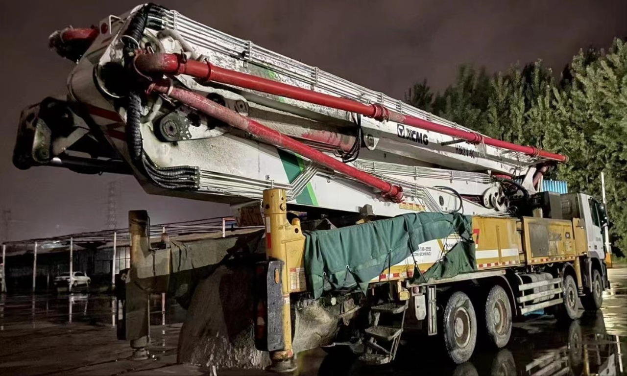 XCMG Official Hb58V Second Hand 58m Concrete Pump Truck Used - Concrete pump truck: picture 5 XCMG Official Hb58V Second Hand 58m Concrete Pump Truck Used - Concrete pump truck: picture 5