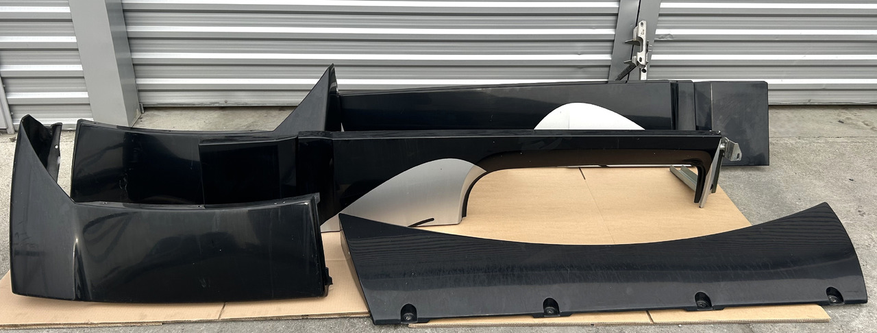 DAF A SET OF DAF XF 106 SPOILER - Universal part: picture 1 DAF A SET OF DAF XF 106 SPOILER - Universal part: picture 1