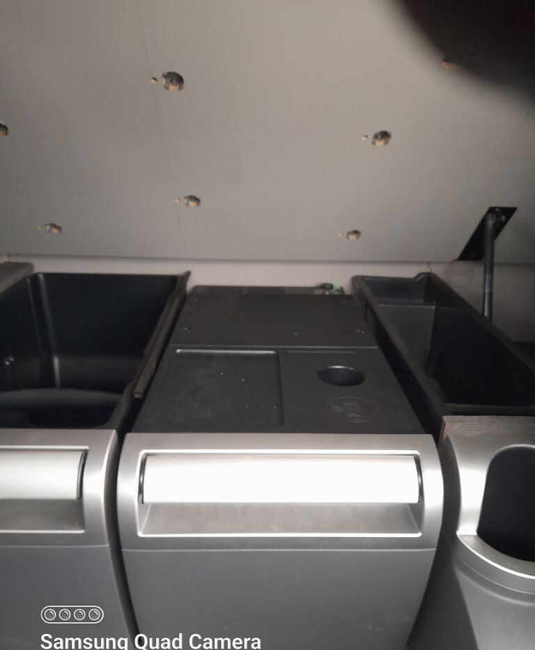 DAF XF 106 LIFT 2133309 truck - Cab and interior for Truck: picture 2 DAF XF 106 LIFT 2133309 truck - Cab and interior for Truck: picture 2