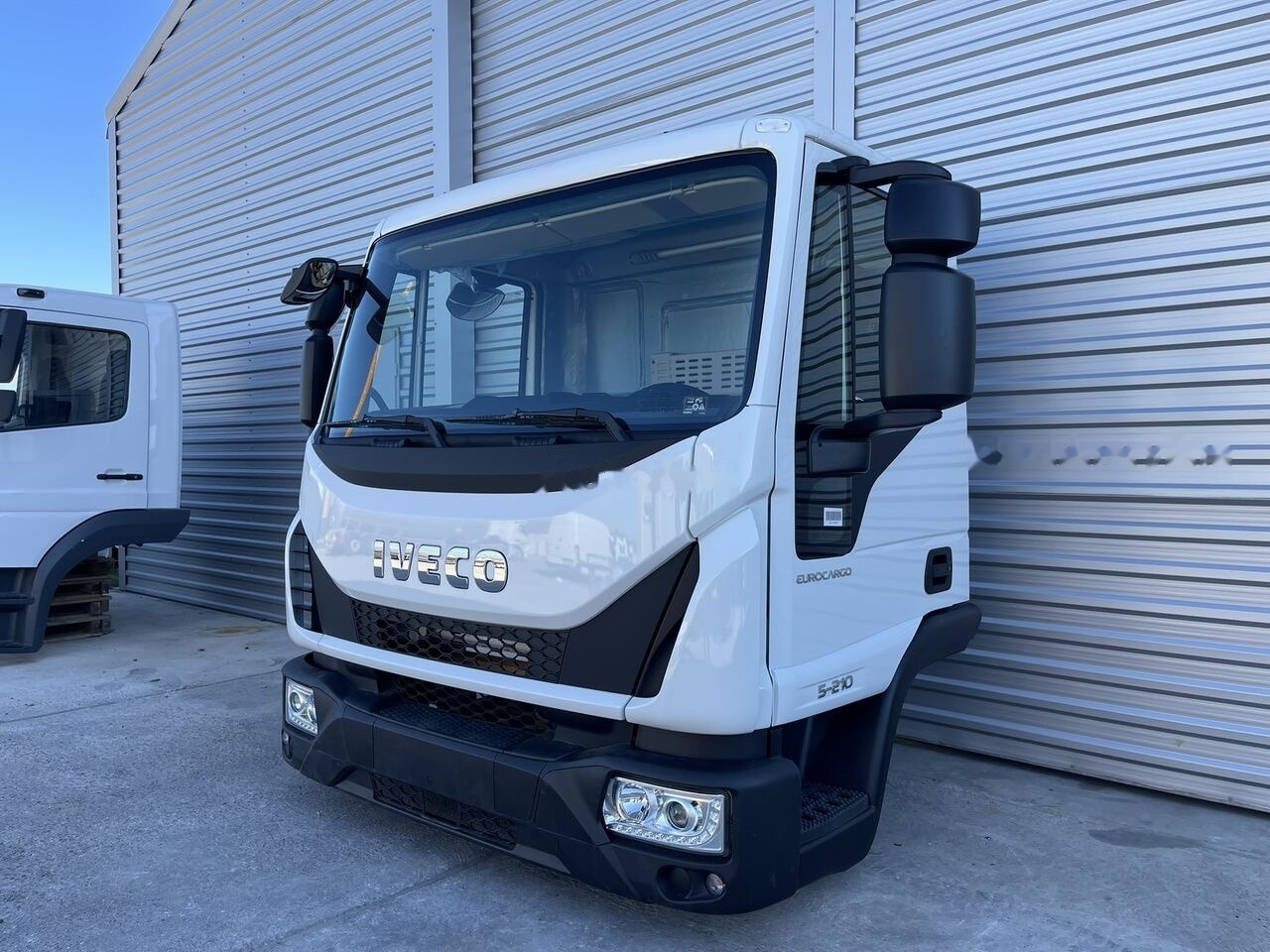 IVECO Eurocargo for IVECO Eurocargo DAY cabine - Cab for Car: picture 5 IVECO Eurocargo for IVECO Eurocargo DAY cabine - Cab for Car: picture 5