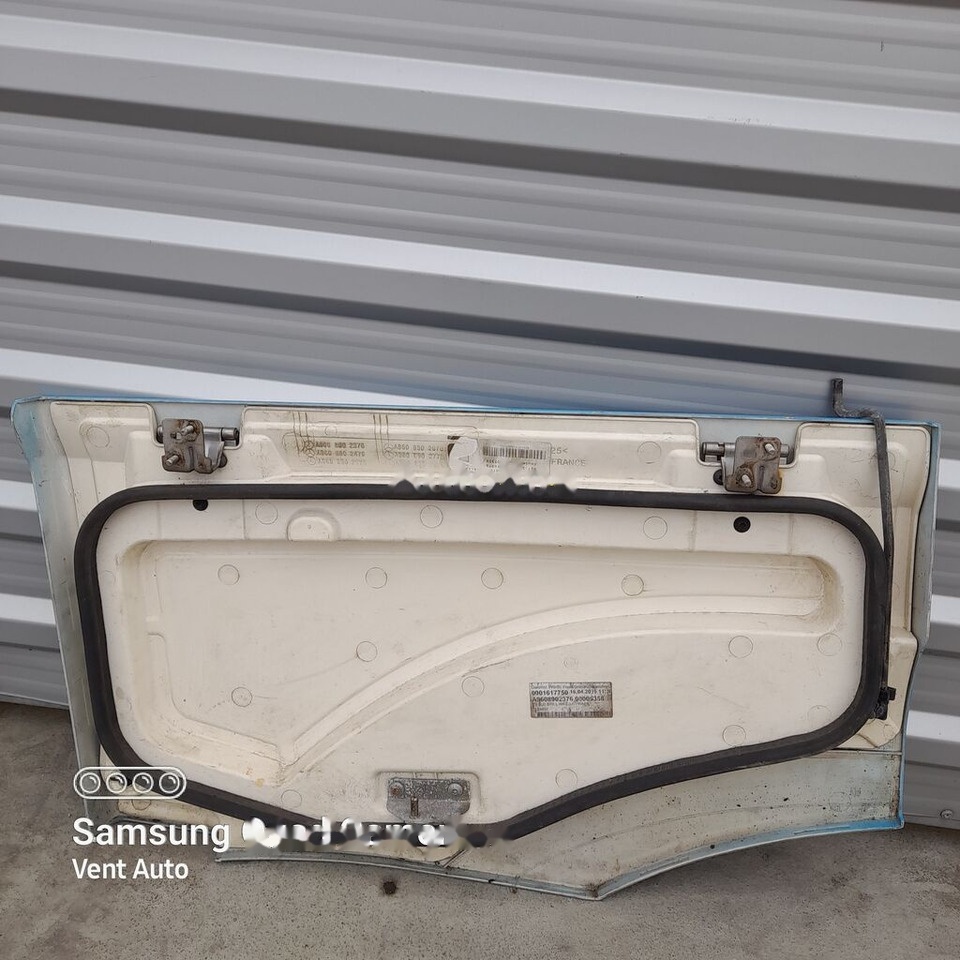 KLAPA SCHOWKA Mercedes-Benz ACTROS MP4 A9608902376 / A9608902476 LH Mercedes-Benz A9608902376 / A9608902476 - Body and exterior for Truck: picture 2 KLAPA SCHOWKA Mercedes-Benz ACTROS MP4 A9608902376 / A9608902476 LH Mercedes-Benz A9608902376 / A9608902476 - Body and exterior for Truck: picture 2