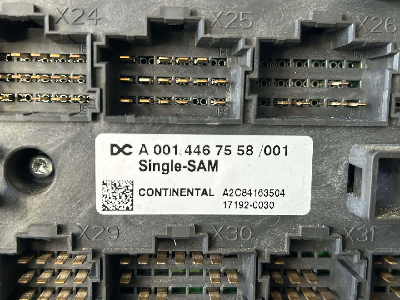 MERCEDES ACTROS MP4 A FUSE MODULE SAM - Fuse: picture 3 MERCEDES ACTROS MP4 A FUSE MODULE SAM - Fuse: picture 3