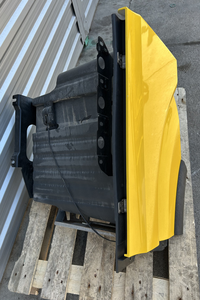 MERCEDES ACTROS MP5 STORAGE COMPARTMENT EXTENSION OF THE STEPS LEFT - Universal part: picture 2 MERCEDES ACTROS MP5 STORAGE COMPARTMENT EXTENSION OF THE STEPS LEFT - Universal part: picture 2