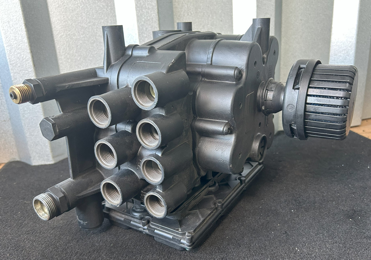 MERCEDES-BENZ ACTROS MP4 AIR DRYER HALDEX - Brake parts for Truck: picture 1 MERCEDES-BENZ ACTROS MP4 AIR DRYER HALDEX - Brake parts for Truck: picture 1