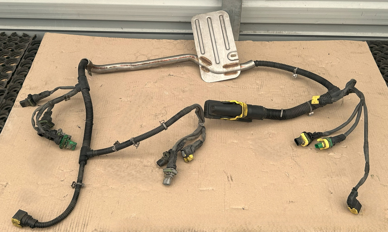 MERCEDES-BENZ ACTROS MP4 CATALYTIC CONVERTER ELECTRICAL HARNESS - Cables/ Wire harness: picture 1 MERCEDES-BENZ ACTROS MP4 CATALYTIC CONVERTER ELECTRICAL HARNESS - Cables/ Wire harness: picture 1