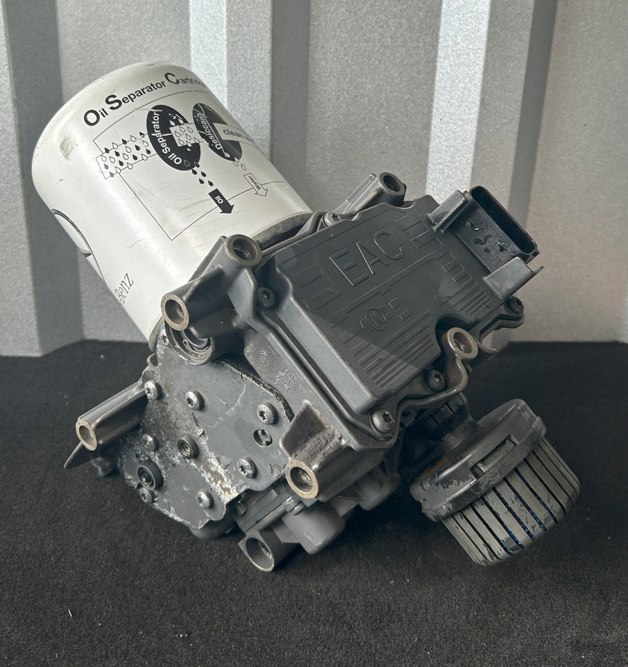 MERCEDES-BENZ ACTROS MP4 EAPU AIR DRYER EL 2204 K138271 - Brake parts for Truck: picture 3 MERCEDES-BENZ ACTROS MP4 EAPU AIR DRYER EL 2204 K138271 - Brake parts for Truck: picture 3