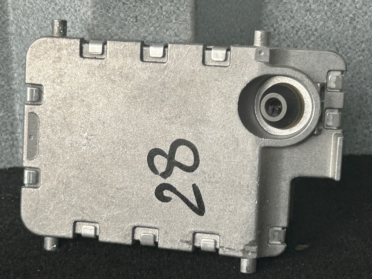 MERCEDES-BENZ ACTROS MP4 WINDSCREEN CAMERA LANE ASSISTANT - Sensor: picture 3 MERCEDES-BENZ ACTROS MP4 WINDSCREEN CAMERA LANE ASSISTANT - Sensor: picture 3