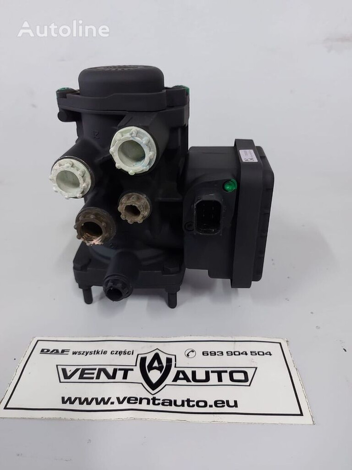 Mercedes-Benz ACTROS MP4 EBS Trailer Control Module K000920 Mercedes-Benz ACTROS MP4 truck - Brake valve for Truck: picture 2 Mercedes-Benz ACTROS MP4 EBS Trailer Control Module K000920 Mercedes-Benz ACTROS MP4 truck - Brake valve for Truck: picture 2