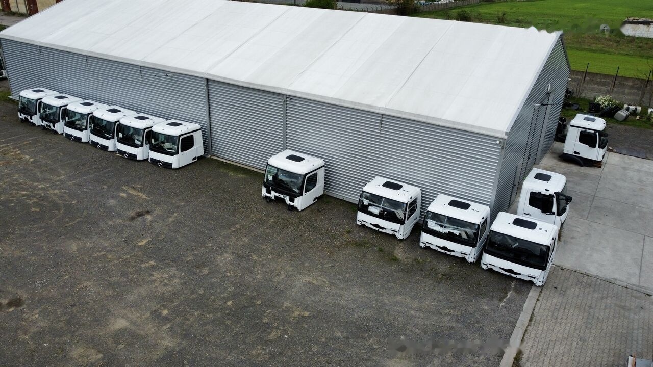 Mercedes-Benz M ClassicSpace Arocs for Mercedes-Benz ACTROS ANTOS AXOR M classic space 170mm Fahrerhaus - Cab: picture 4 Mercedes-Benz M ClassicSpace Arocs for Mercedes-Benz ACTROS ANTOS AXOR M classic space 170mm Fahrerhaus - Cab: picture 4
