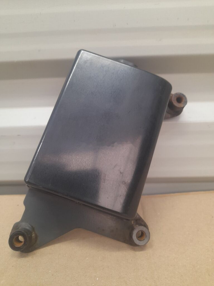 RADAR AKTYWNY ACC2 AEBS DAF XF 106 LIFT 2109334 DAF 2109334 XF 106 truck - Electrical system for Truck: picture 1 RADAR AKTYWNY ACC2 AEBS DAF XF 106 LIFT 2109334 DAF 2109334 XF 106 truck - Electrical system for Truck: picture 1