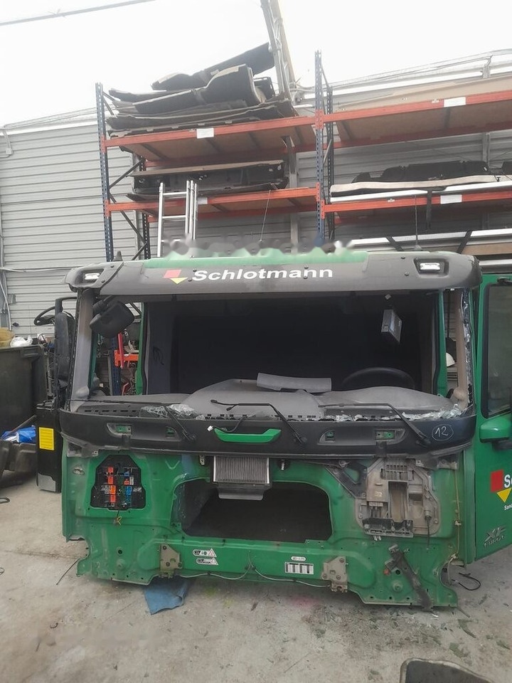 TUNEL KABINY DAF XF 106 - Cab and interior for Truck: picture 2 TUNEL KABINY DAF XF 106 - Cab and interior for Truck: picture 2