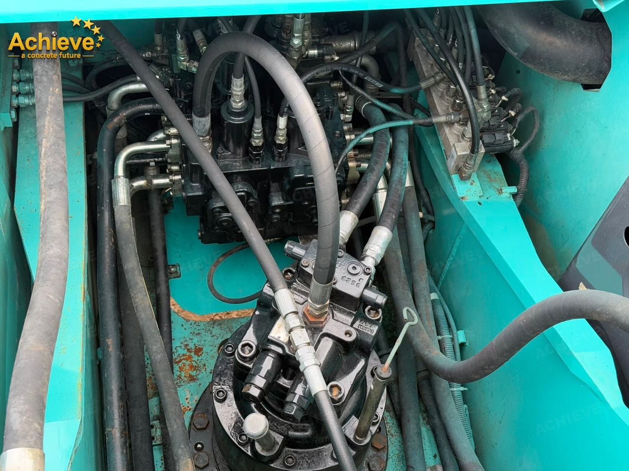 Leasing of KOBELCO SK200 0.8 m³ 20000 kg 110/2000 kw/rpm 6D34-TLU2D 【ACHIEVE】 TOP CONDITION!!! KOBELCO SK200 0.8 m³ 20000 kg 110/2000 kw/rpm 6D34-TLU2D 【ACHIEVE】 TOP CONDITION!!!: picture 32