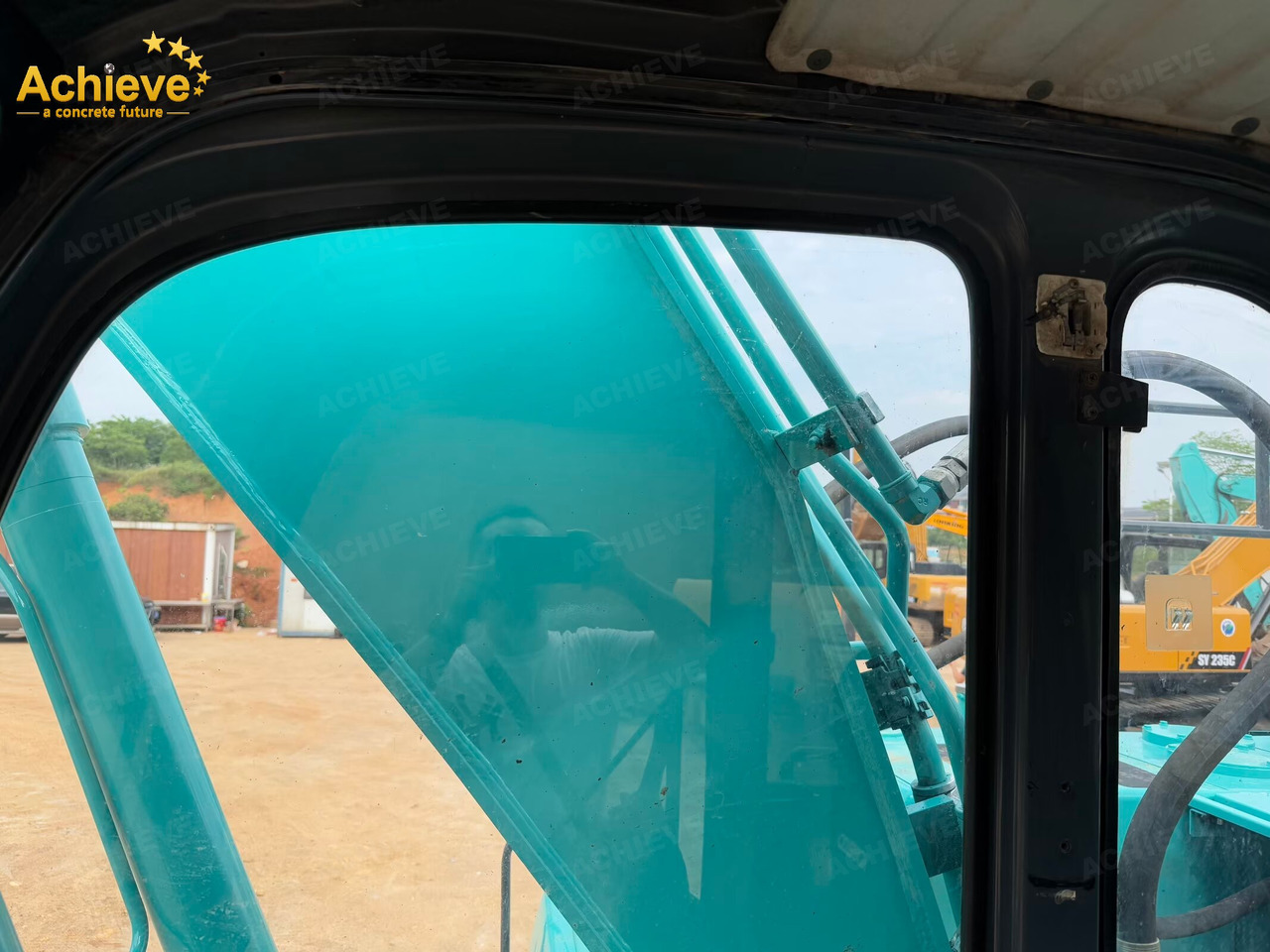 Leasing of KOBELCO SK200 0.8 m³ 20000 kg 110/2000 kw/rpm 6D34-TLU2D 【ACHIEVE】 TOP CONDITION!!! KOBELCO SK200 0.8 m³ 20000 kg 110/2000 kw/rpm 6D34-TLU2D 【ACHIEVE】 TOP CONDITION!!!: picture 16