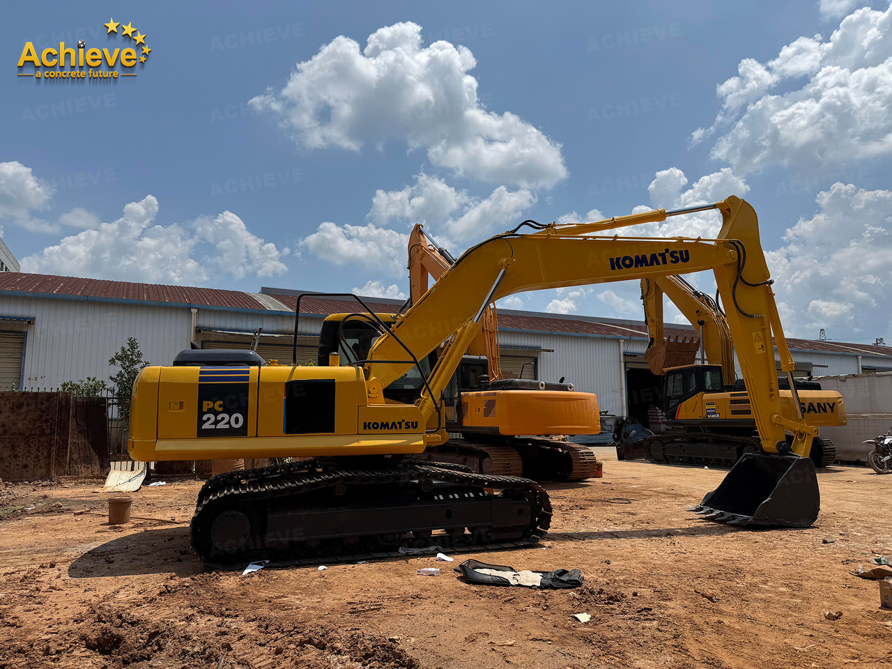Komatsu PC220-8 1m³ 22tons SAA6D107E-1 110KW 400L【ACHIEVE】 TOP CONDITION!!! - Crawler excavator: picture 2 Komatsu PC220-8 1m³ 22tons SAA6D107E-1 110KW 400L【ACHIEVE】 TOP CONDITION!!! - Crawler excavator: picture 2