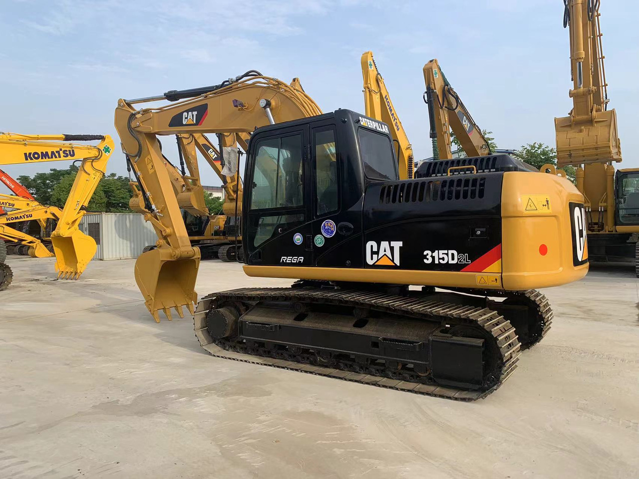CATERPILLAR 15Ton Used Excavator Caterpillar CAT 315D2L with Cat C4.2 ACERT Engine - Crawler excavator: picture 2 CATERPILLAR 15Ton Used Excavator Caterpillar CAT 315D2L with Cat C4.2 ACERT Engine - Crawler excavator: picture 2