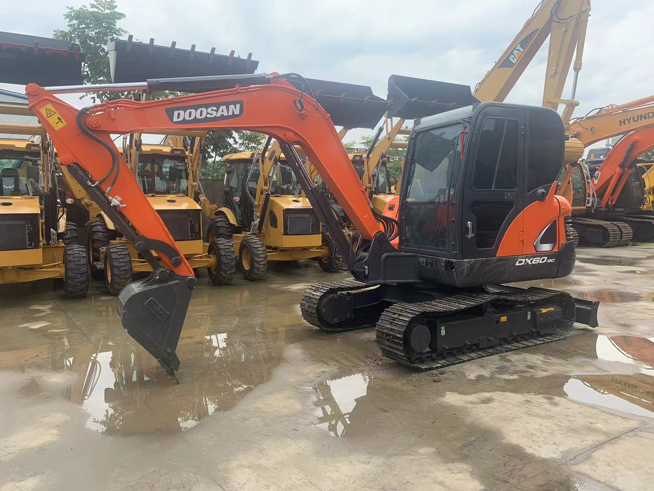 Doosan Used Doosan DX60 Mini Excavator – 6 Ton, 53 HP, 0.21m³ Bucket, Yanmar Engine - Crawler excavator: picture 2 Doosan Used Doosan DX60 Mini Excavator – 6 Ton, 53 HP, 0.21m³ Bucket, Yanmar Engine - Crawler excavator: picture 2