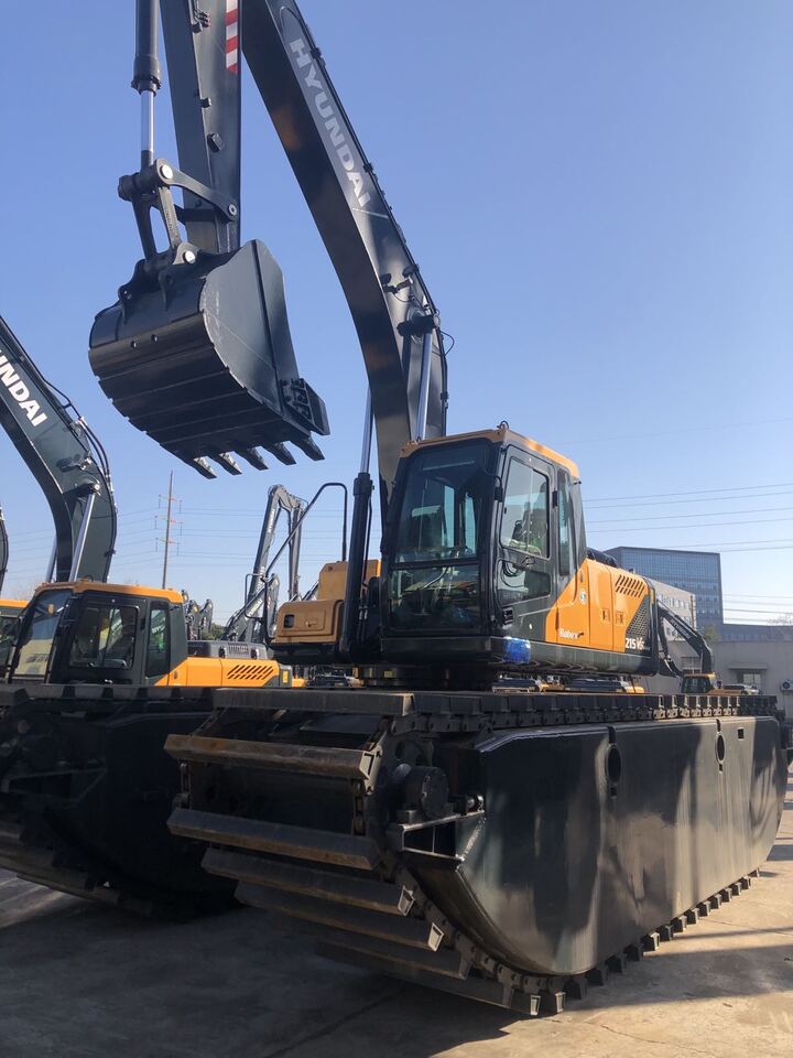 HYUNDAI 215VS swamp amphibious excavator - Amphibious excavator: picture 2 HYUNDAI 215VS swamp amphibious excavator - Amphibious excavator: picture 2