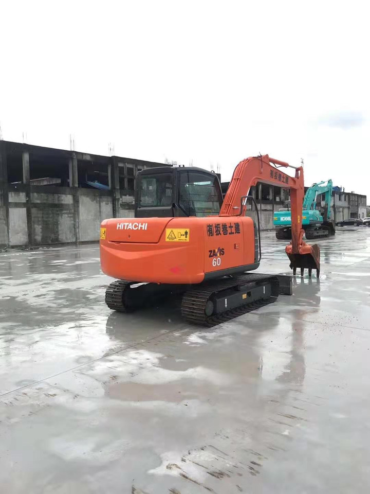 Hitachi 6 ton Hydraulic Excavator ZX60 Good Price - Crawler excavator: picture 3 Hitachi 6 ton Hydraulic Excavator ZX60 Good Price - Crawler excavator: picture 3