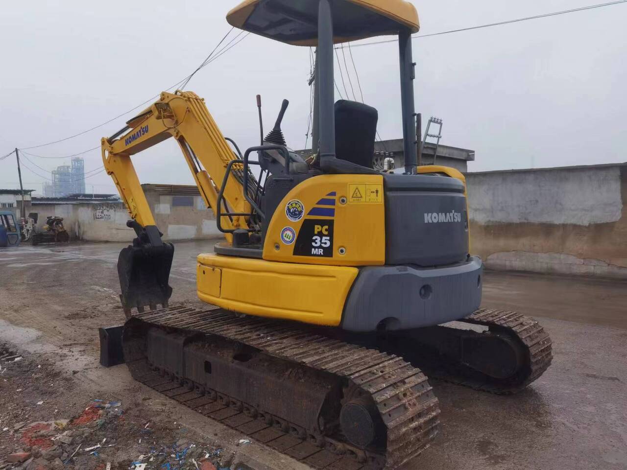 KOMATSU PC35MR - Mini excavator: picture 3 KOMATSU PC35MR - Mini excavator: picture 3