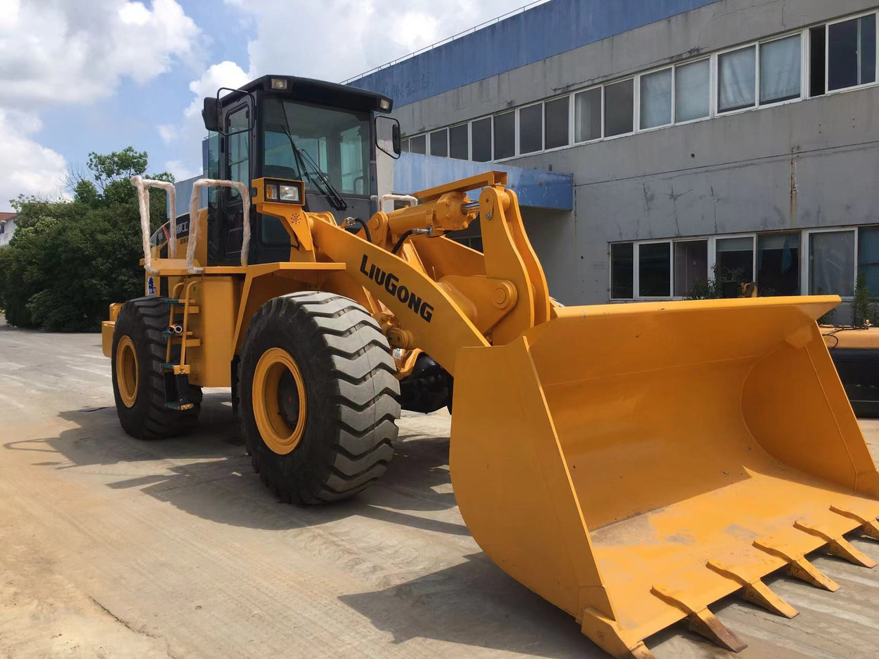 LIUGONG CLG856 Wheel Loader Secondhand Condition 5 ton Loader - Wheel loader: picture 4 LIUGONG CLG856 Wheel Loader Secondhand Condition 5 ton Loader - Wheel loader: picture 4