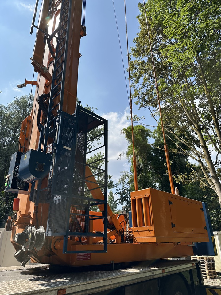 SPIERINGS SK597-AT4 - All terrain crane: picture 5 SPIERINGS SK597-AT4 - All terrain crane: picture 5