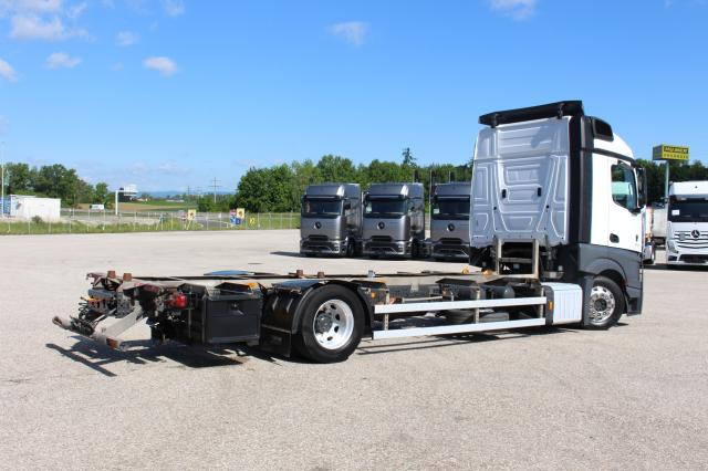 Mercedes-Benz Actros 1845 L nR - Container transporter/ Swap body truck: picture 3 Mercedes-Benz Actros 1845 L nR - Container transporter/ Swap body truck: picture 3