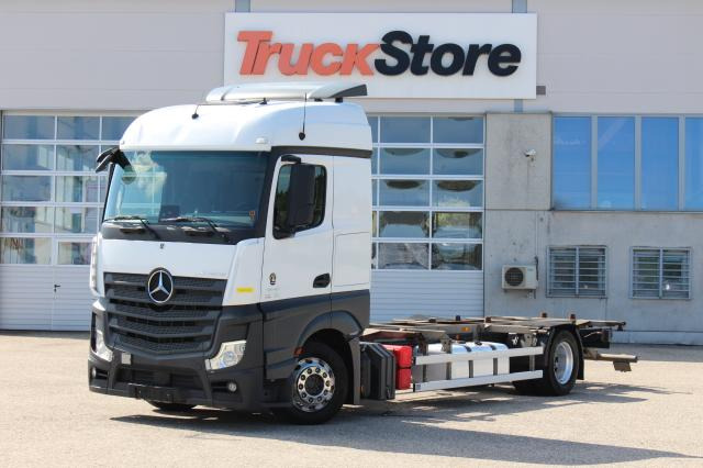 Mercedes-Benz Actros 1845 L nR - Container transporter/ Swap body truck: picture 1 Mercedes-Benz Actros 1845 L nR - Container transporter/ Swap body truck: picture 1