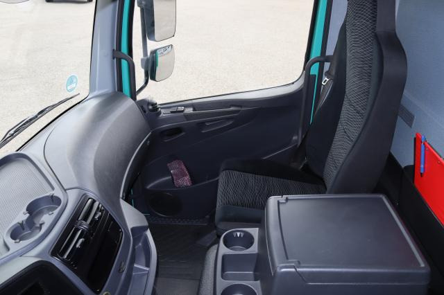 Curtainsider truck Mercedes-Benz Atego 1221 L: picture 10 Curtainsider truck Mercedes-Benz Atego 1221 L: picture 10