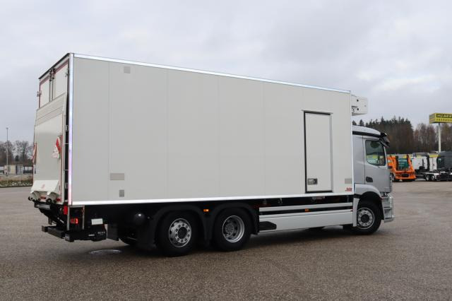 Mercedes-Benz eActros 300 L - Refrigerator truck: picture 4 Mercedes-Benz eActros 300 L - Refrigerator truck: picture 4
