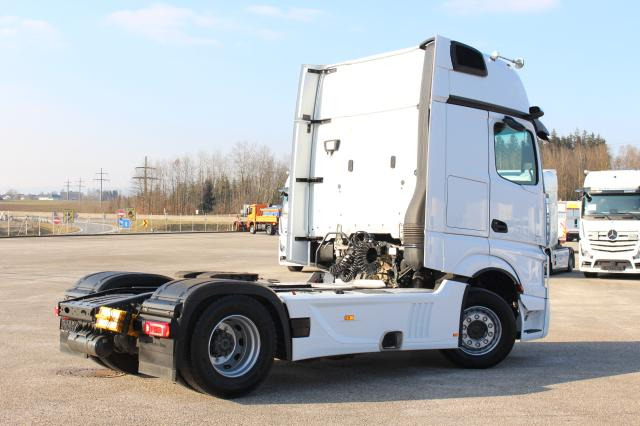 Mercedes-Benz Actros 1851 LS - Tractor unit: picture 3 Mercedes-Benz Actros 1851 LS - Tractor unit: picture 3