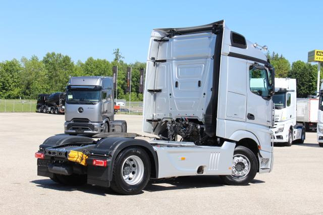 Mercedes-Benz Actros 1853 ÖLRETARDER LS - Tractor unit: picture 3 Mercedes-Benz Actros 1853 ÖLRETARDER LS - Tractor unit: picture 3
