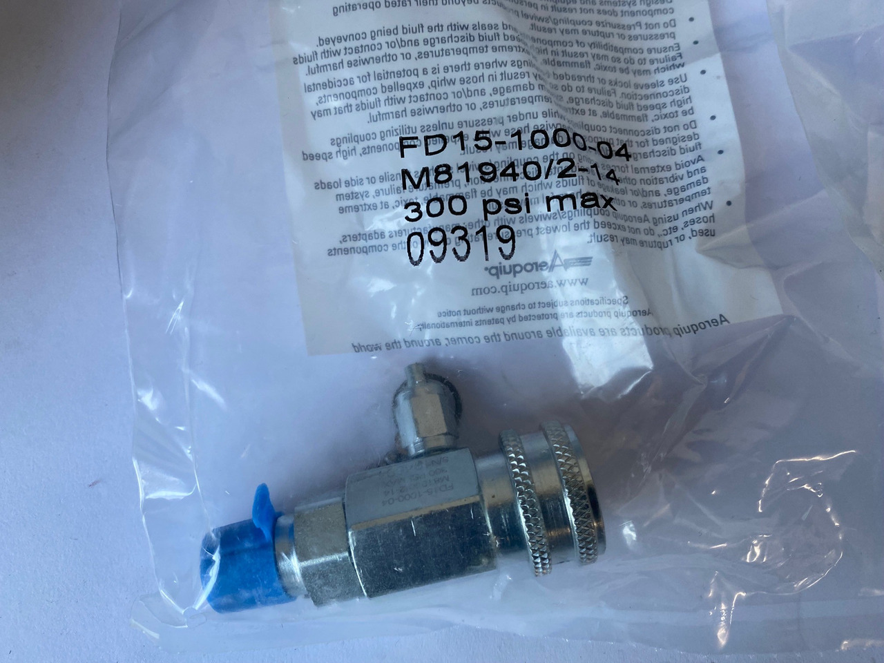 Aeroquip FD15-1000-04 Quick Disconnect Oil Sampling Valve - Spare parts: picture 1 Aeroquip FD15-1000-04 Quick Disconnect Oil Sampling Valve - Spare parts: picture 1