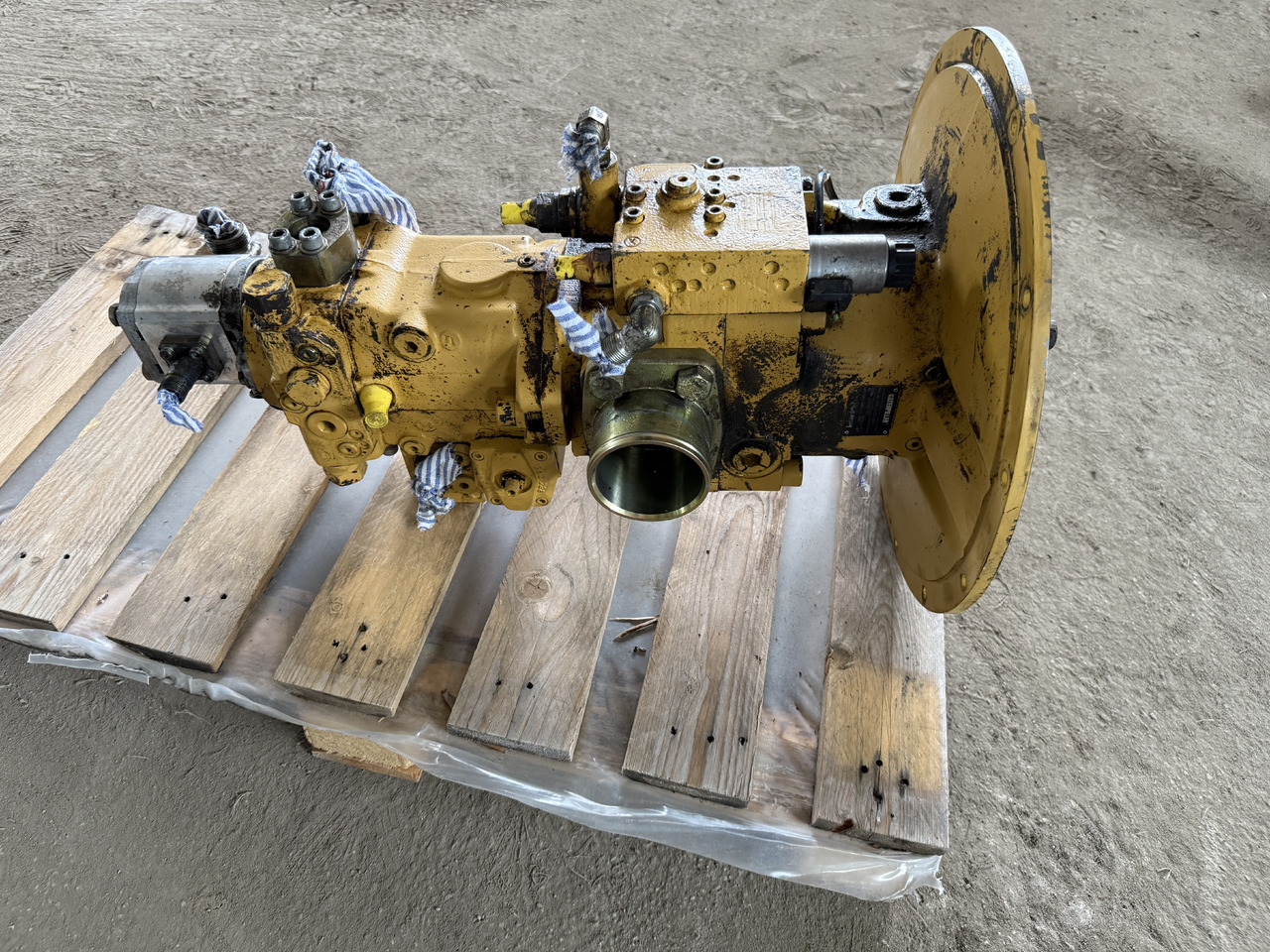 CATERPILLAR M313C - Hydraulic pump for Wheel excavator: picture 5 CATERPILLAR M313C - Hydraulic pump for Wheel excavator: picture 5