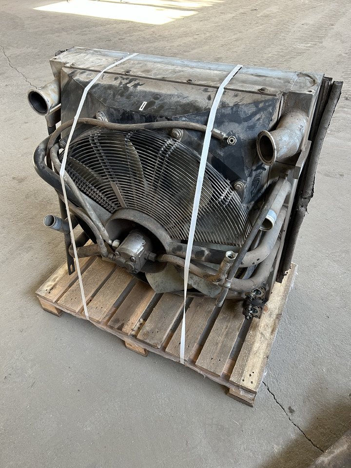 Volvo EW140C - Oil cooler for Wheel excavator: picture 4 Volvo EW140C - Oil cooler for Wheel excavator: picture 4