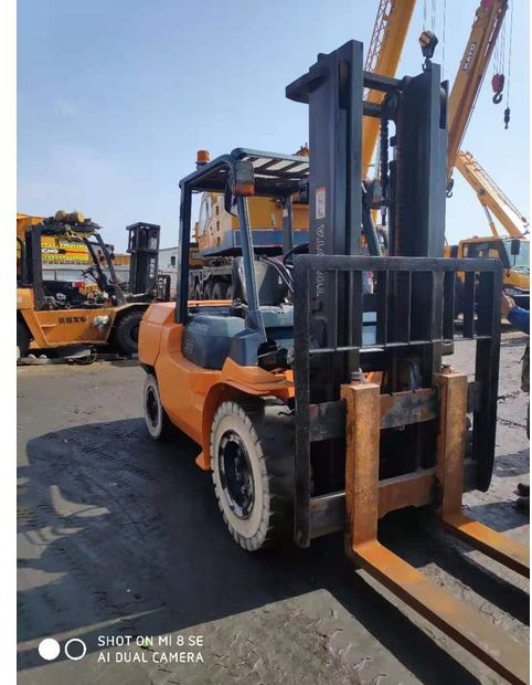 2016 Toyota 7FD50 - Forklift: picture 2 2016 Toyota 7FD50 - Forklift: picture 2