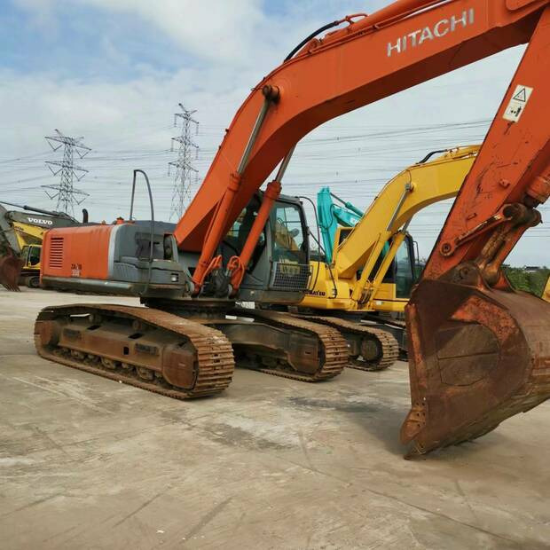 Crawler excavator 2020 Hitachi ZX350: picture 9