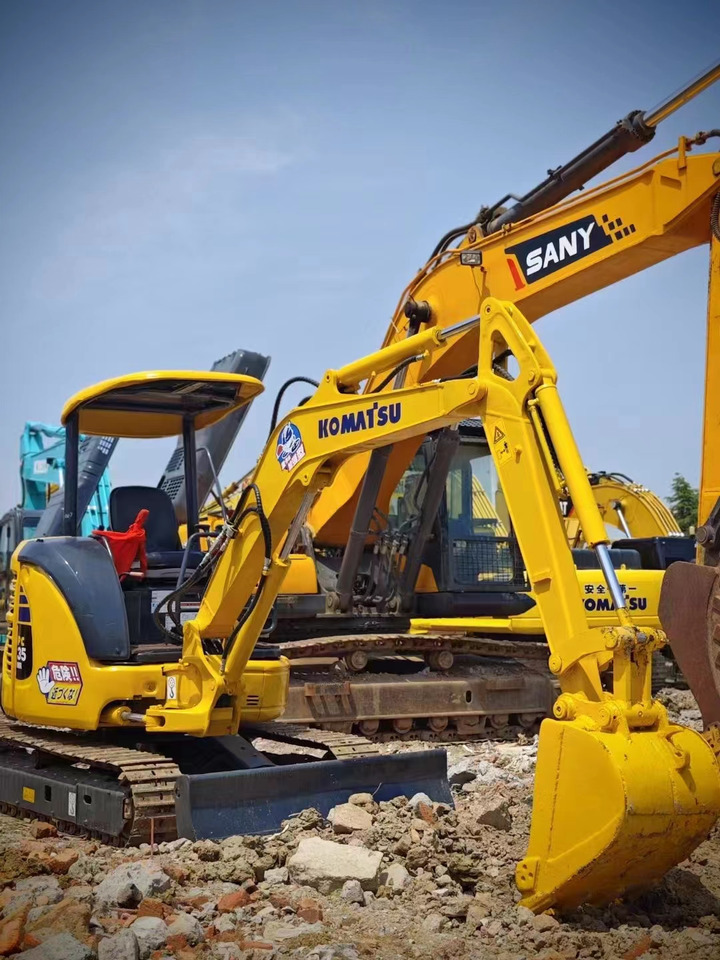 KOMATSU PC35 - Mini excavator: picture 2 KOMATSU PC35 - Mini excavator: picture 2