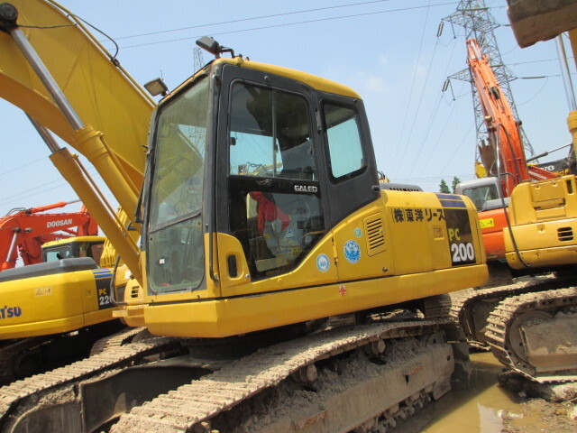 Komatsu PC200-7 - Crawler excavator: picture 3 Komatsu PC200-7 - Crawler excavator: picture 3