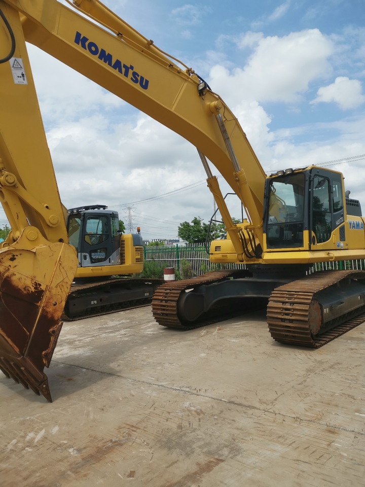 Komatsu PC450 - Crawler excavator: picture 5 Komatsu PC450 - Crawler excavator: picture 5