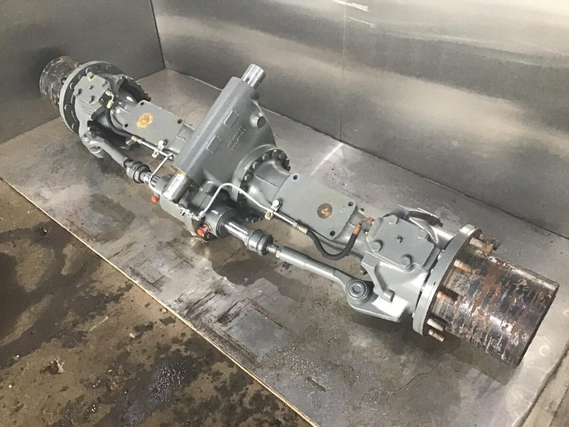Liebherr A904C Li / A920 / A922 RAIL / A924 RAIL / LH24 M / A900C - Front axle: picture 3 Liebherr A904C Li / A920 / A922 RAIL / A924 RAIL / LH24 M / A900C - Front axle: picture 3