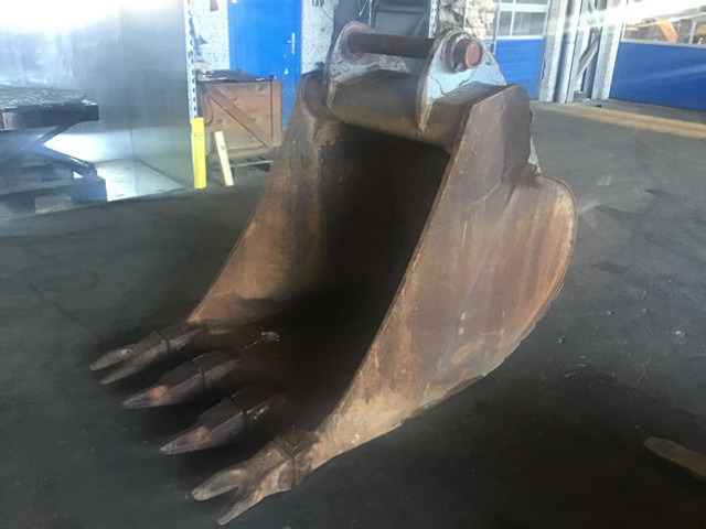 Liebherr Bucket - Bucket for Excavator: picture 1 Liebherr Bucket - Bucket for Excavator: picture 1