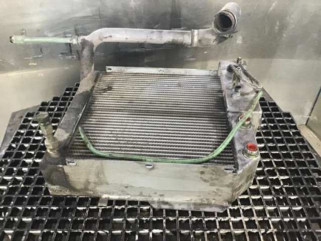Liebherr Cooler - Radiator: picture 2 Liebherr Cooler - Radiator: picture 2