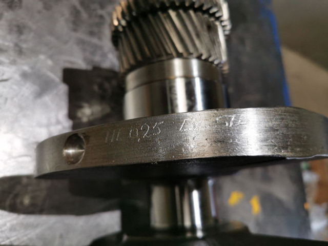 Liebherr Crankshaft Rebuild D926 - Crankshaft: picture 1 Liebherr Crankshaft Rebuild D926 - Crankshaft: picture 1